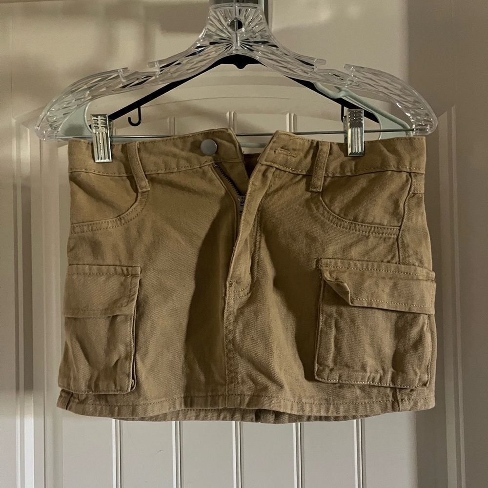 Women’s Cargo Skirt